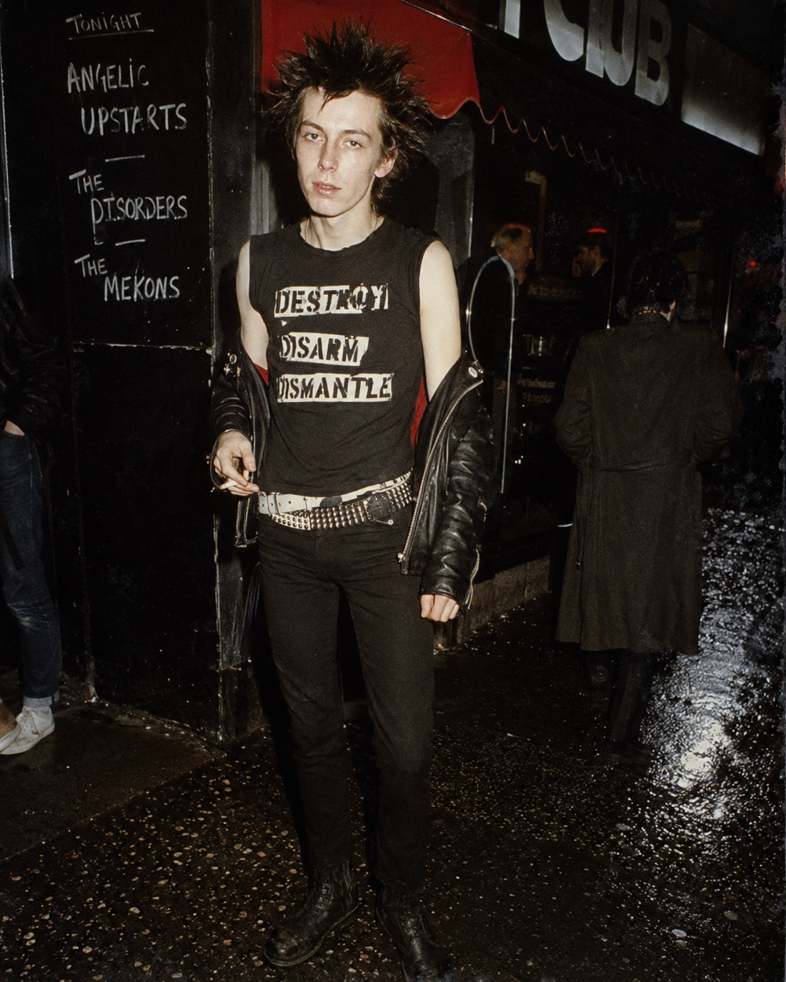 Dressing Against the Rules